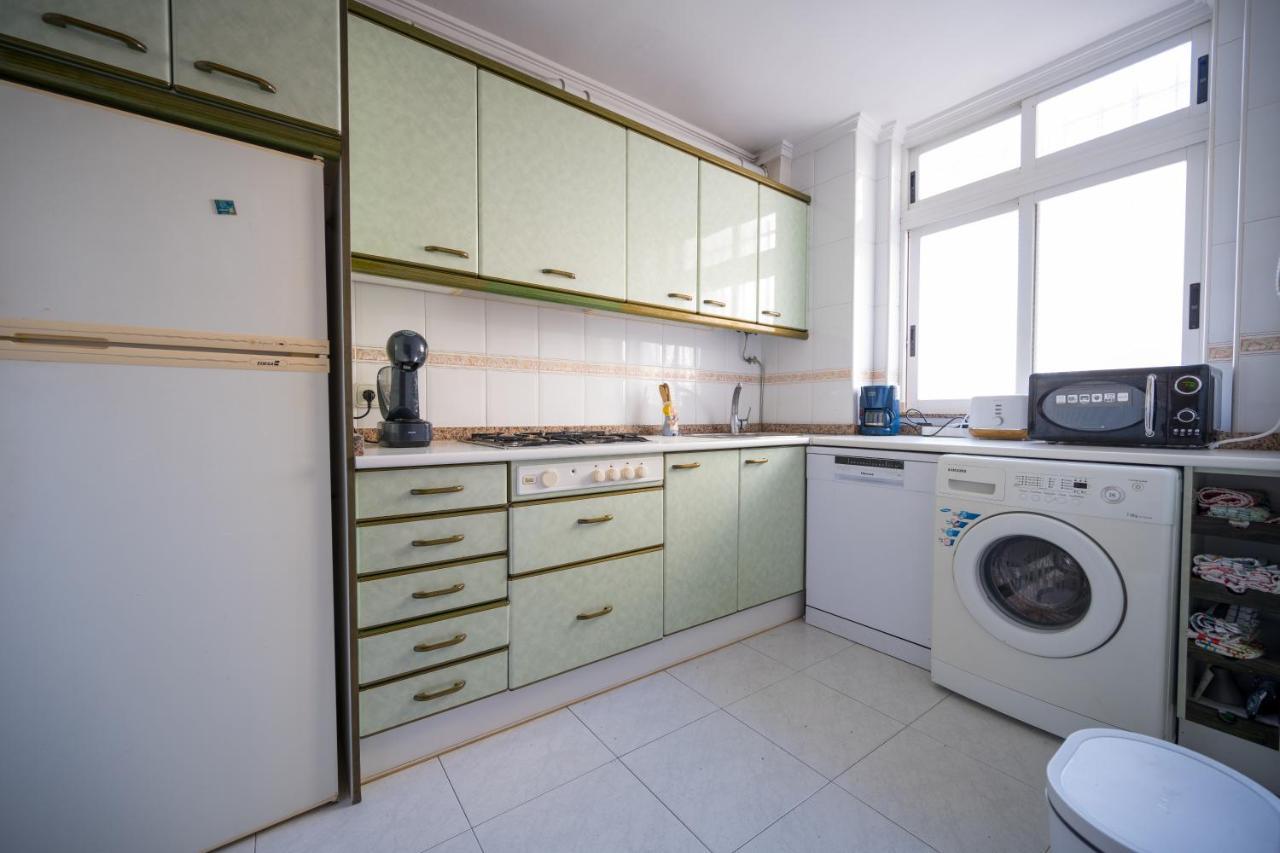 Beautiful 2 Bedroom In Parque Loix 3 Minutes Walk To The Beach Benidorm Exteriör bild