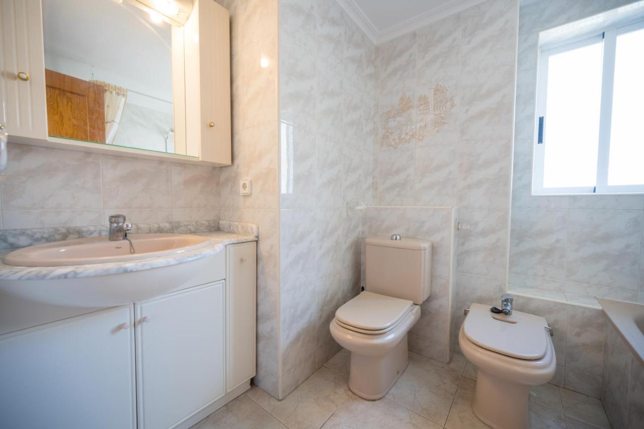 Beautiful 2 Bedroom In Parque Loix 3 Minutes Walk To The Beach Benidorm Exteriör bild